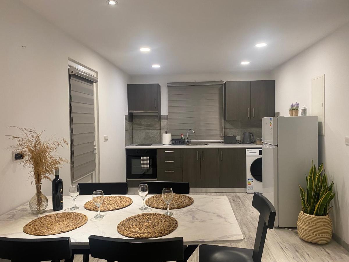 Luxury Lavender Lejlighed Larnaca Eksteriør billede